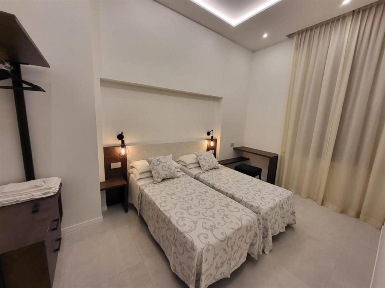 Hotel Villa Fulgida Cattolica Exterior photo